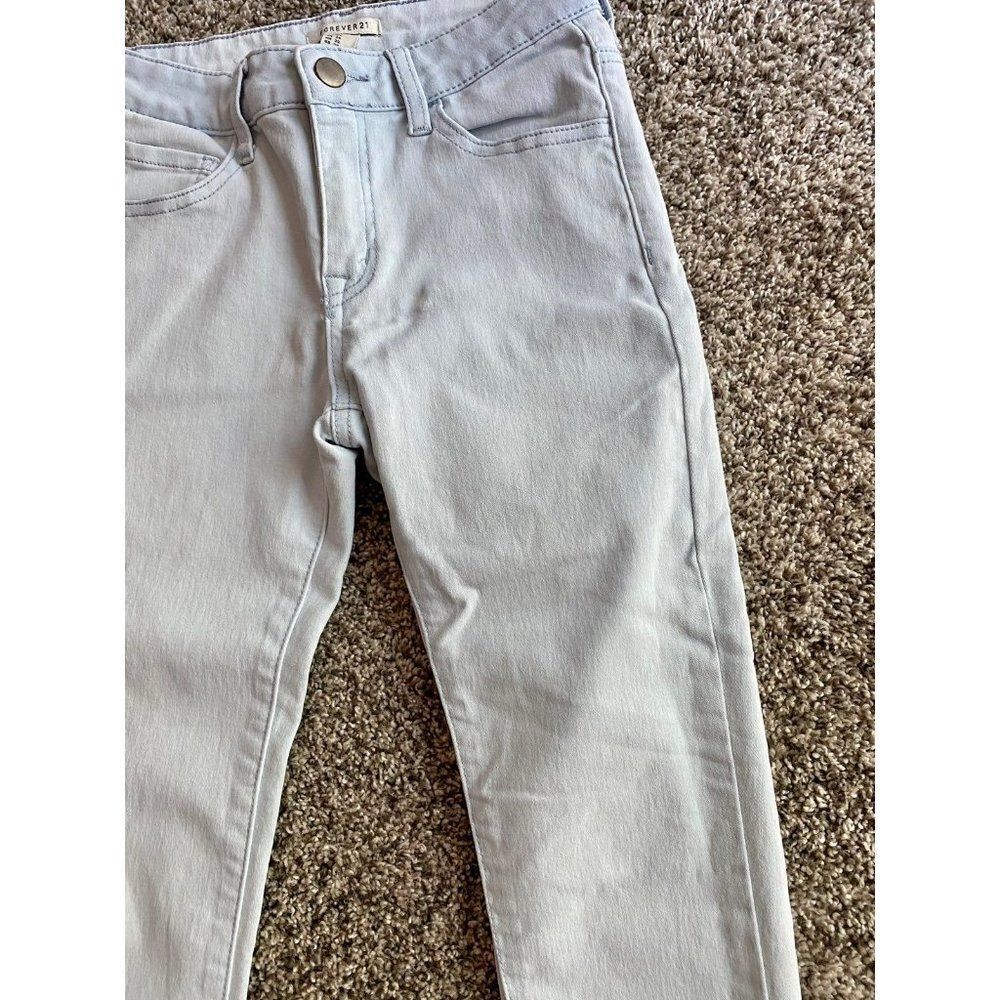 Forever 21 Jeans (A2) - Picture 4 of 5